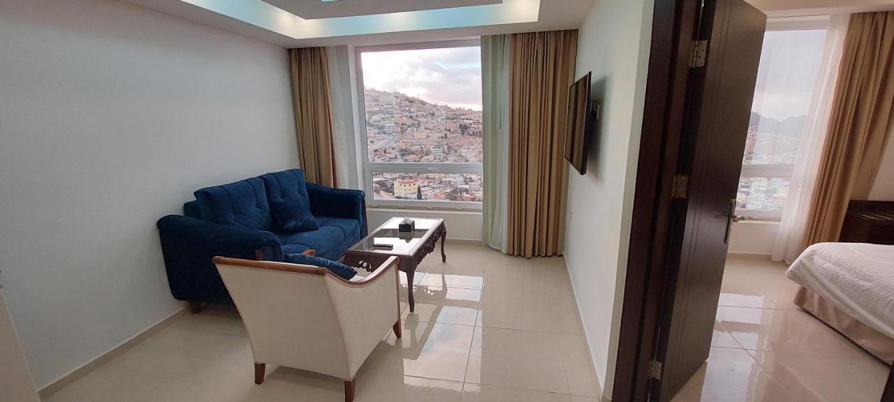 Petra Elite Hotel Wadi Musa Bagian luar foto